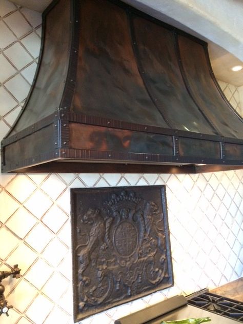 Copper Hood Vent, Copper Kitchen Hood, Kitchen Hood Ideas, Custom Vent Hoods, Kitchen Hood Design, Copper Hood, Copper Range Hood, Hood Ideas, Hood Design