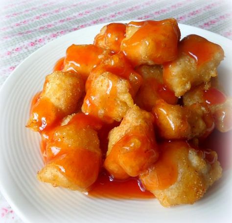 Chinese Chicken Balls Recipe, Sweet And Sour Chicken Balls, Cantonese Recipes, Chicken Batter, Homemade Chinese Food, Chicken Balls, Sweet And Sour Sauces, Sweet And Sour Chicken, Sweet Sour Chicken