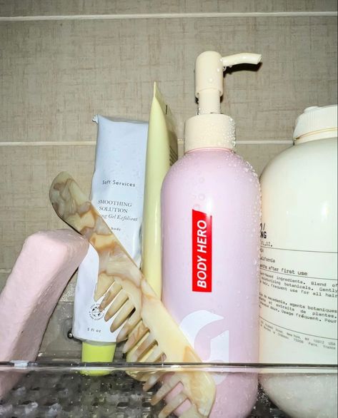 Glossier Body Wash, Glossier Fragrance, Glossier You Perfume Aesthetic, K Aesthetic, Glossier You Perfume, Glossier Body Hero, Glossier Products, Glossier Lip, Body Hero