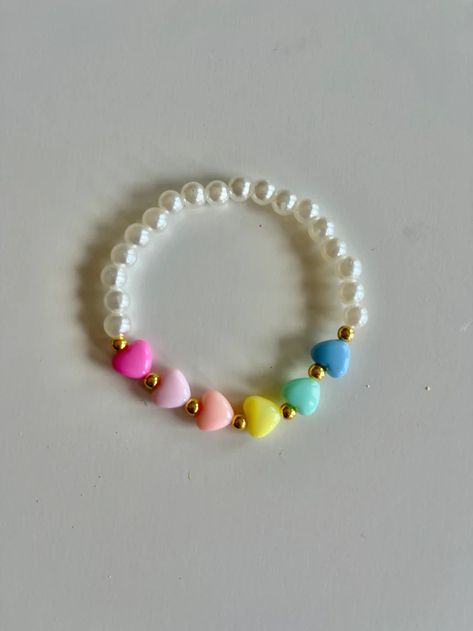 made by sagejewelboutique! 💐 Kids Bracelets Diy Beads, Kids Bracelets Diy, Hearts Bracelet, Preppy Bracelets, Bracelet Rainbow, Bracelet Inspo, Diy Jewelry Tutorials, Friendship Bracelets Tutorial, Bracelet Craft Diy