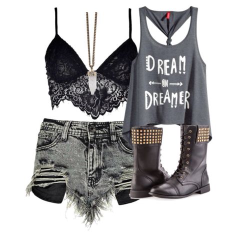 Vampire Diaries Style, Liv Parker, Human Oc, Metal Concert, Parker Outfit, Givenchy Necklace, Wwe Outfits, Effy Stonem, Estilo Indie