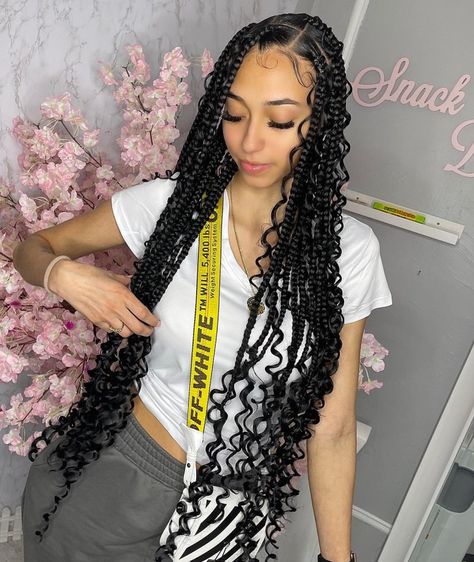 Big Braids with Long Curls Box Braids With Curls, Long Twist Braids, Curls Ideas, Cute Hairstyles With Curls, Curled Hair With Braid, Individual Braids, Top Braid, Blonde Box Braids, Curly Hair Braids