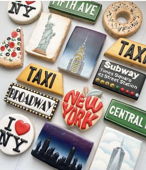 New York City Cookies, New York Cookies Decorated, New York Theme Party Food, New York Theme Party, Nyc Cookies, New York Cookies, 1 Cookies, New York Theme, Sugar Cookie Cakes