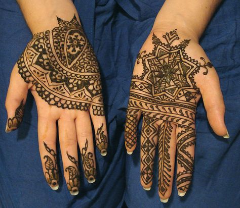 Henna & other Jewish Pre-Wedding Traditions - mazelmoments.com Jewish Henna, Ancestor Veneration, Jewish Wedding Traditions, Fall Ceremony, Henna Ideas, Wedding Henna, Henna Party, Japanese Tattoos, Jewish Culture