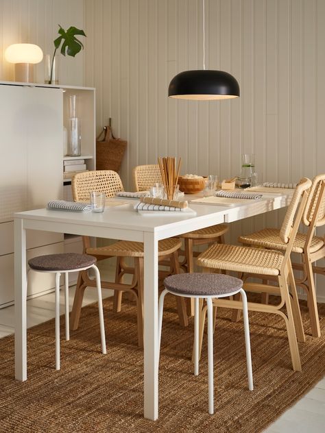 Tips for extending the dining table in a small space - IKEA 4 Seater Dining Table, Stackable Tables, Table Ikea, Extendable Table, Lounge Style, Table For Small Space, Table Chairs, Drop Leaf Table, Under The Table