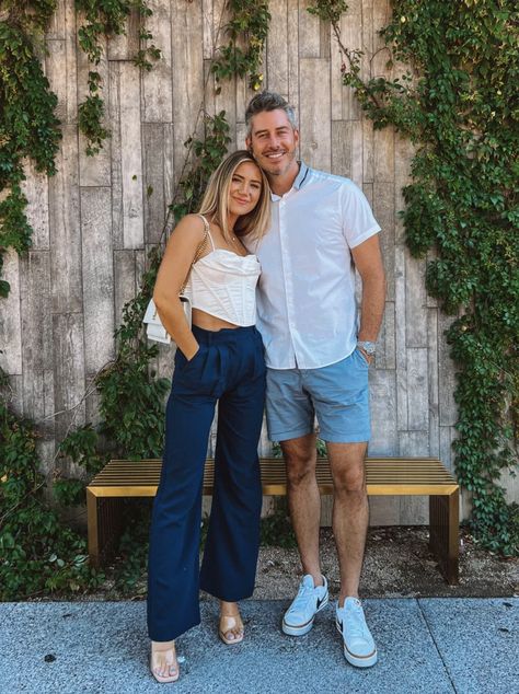 brunch outfit inspo, couple aesthetic, couple outfit inspo, couples photoshoot,, summer aesthetic Couples Photoshoot Summer, Lauren Burnham, Aesthetic Brunch, Anna Rose, Bachelor Nation, Ny Fashion, Brunch Outfit, Couple Outfits, Couple Aesthetic