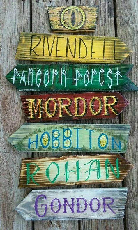 Taverna Medieval, Birthday Decorations Ideas, Birthday Decorations Diy, Diy For Women, Hobbit Party, Faerie Garden, Nerd Chic, Anniversaire Harry Potter, Hobbit Hole