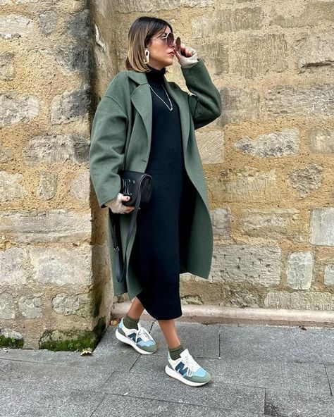 Fall Attire, Paris Outfits, Mode Casual, Instagram Look, Midi Skirts, Coat Outfits, Mode Inspo, Curvy Outfits, Fall Fashion Outfits