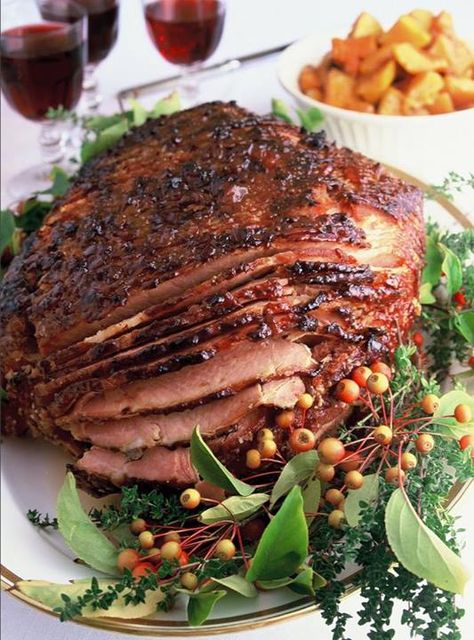 Ina Garten's Baked Virginia Ham Virginia Ham, Easy Easter Dinner, Group Recipes, Barefoot Contessa Recipes, Ina Garten Recipes, Mango Chutney, Tailgating Recipes, Barefoot Contessa, Ham Recipes