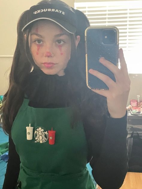 Starbucks Barista Halloween Costume, Starbucks Aesthetic Outfit, Barista Outfit Starbucks, Starbucks Interview Outfit, Starbucks Barista Outfit Ideas, Starbucks Employee Outfit Ideas, Starbucks Barista Costume, Starbucks Employee Outfit, Starbucks Outfit Barista