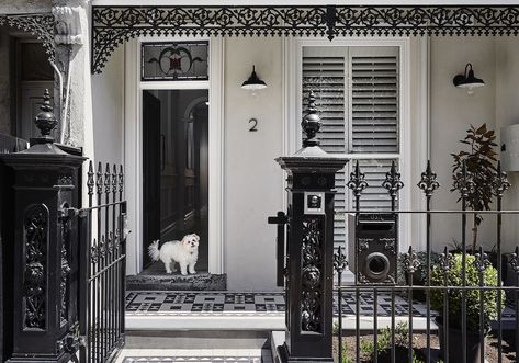 Victorian Weatherboard House, Heritage Homes Australian, Victorian Terrace Exterior, Victorian Terrace House Exterior, Black Victorian House, Terrace House Renovation, Terrace House Interior Design, Front Of House Makeover, Sketch Building