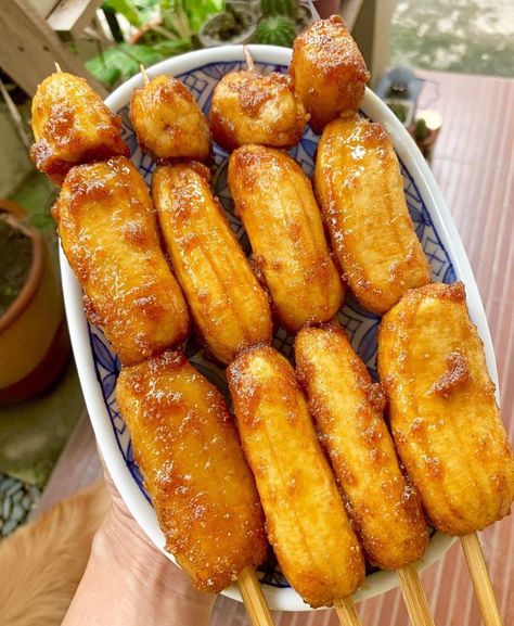 Todays merienda.... Banana Q! #forkspoonmanila @belleandykitchen Filipino Fried Banana Recipe, Chinese Banana Fritters, Banana Que Filipino, Thai Fried Bananas Street Food, Tokyo Banana, Deep Fried Bananas, Banana Blossom, Daily Vitamins, Banana Chips