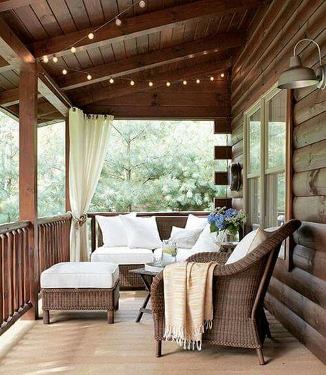 Outdoor curtains Small Balconies, Design Per Patio, Canopy Ideas, Spacious Backyard, Building A Porch, Enclosed Patio, Patio Inspiration, Patio Cover, Lighting Techniques