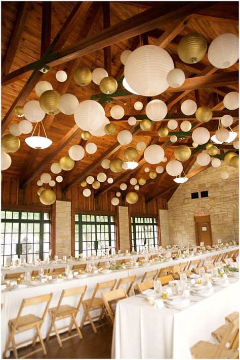 French Country Wedding, Paper Lanterns Wedding, Rustic Paper, Wedding Ceiling, Chinese Paper Lanterns, Hanging Paper Lanterns, Rustic Wedding Decorations, Barn Wedding Decorations, Events Design