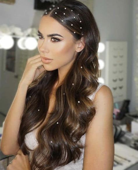 Peinados para fiestas sencillos pelo largo Prom Video, Hair Up, Hollywood Curls, Up Dos For Prom, Up Dos, Prom Hairstyles For Long Hair, Prom Updos, Updos For Medium Length Hair, Wedding Hair Inspiration