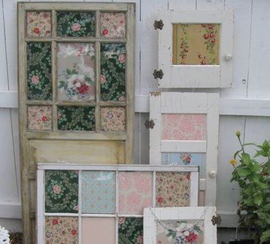 Vintage Wallpaper Meets Old Doors and Windows Repurposed Windows, Salvaged Doors, Antique Window, Wallpaper Crafts, Diy Seating, Window Crafts, Window Projects, Shabby Chic Room, Vintage Doors