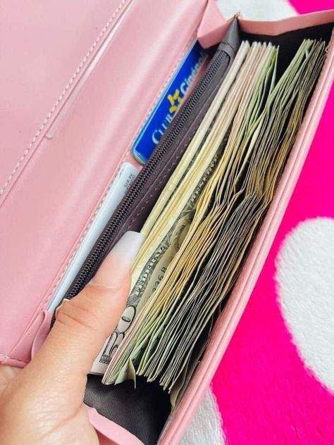 Full Wallet Aesthetic, Money Paycheck Aesthetic, Money In Savings Account Aesthetic, Pay Check Aesthetic, Big Paycheck Aesthetic, Money In Wallet Aesthetic, Money Management Aesthetic, Paycheck Aesthetic, September Manifestation