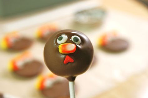 Turkey Cake Pops (in process) | by @candiquik Thanksgiving Turkey Cake, Turkey Cake Pops, Thanksgiving Cake Pops, Oreo Turkey, Thanksgiving Cake, Turkey Cake, How To Make Turkey, Thanksgiving Desserts Easy, Thanksgiving Cakes