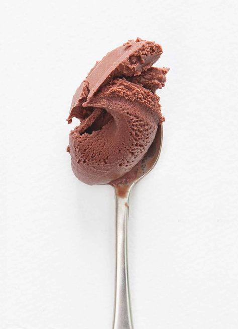 This irresistible scoop of the milkiest chocolate ice cream is like having a bar of fine Swiss chocolate on a spoon. Milk Chocolate Ice Cream, Evaporated Milk Recipes, Dark Chocolate Ice Cream, Chocolate Ice Cream Recipe, Ice Cream Photography, Ice Cream Spoon, Ice Cream Brands, Ice Cream Base, Milk Cake