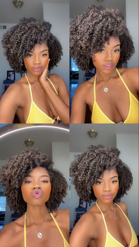 4b Medium Length Hairstyles, Medium Length Coily Hair, Mid Length Natural Hair, Natural Hair Shape, Side Part Afro, Cute Bob Hairstyles, Hair Motivation, Curly Fro, Beautiful Black Hair