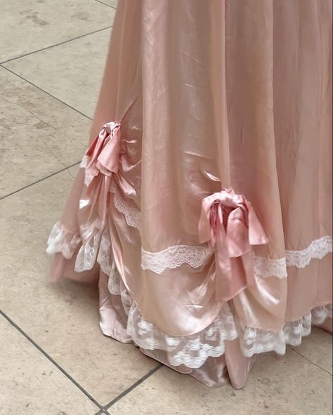 Pink Regency Aesthetic, Pink Gowns Dresses, Girly Style Aesthetic, Lace Dress Aesthetic, Rose Pink Aesthetic, Pink Princess Aesthetic, Bridgerton Aesthetic, Once Upon A Broken, Pink Lace Dress