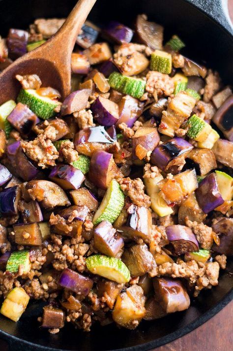 Simple Eggplant Recipe, Pork Eggplant Recipe, Recipe With Eggplant, Eggplant Chili, Pork Stir Fry Recipes, Eggplant Recipes Easy, Easy Stir Fry Recipes, Eggplant Zucchini, Eggplant Recipe