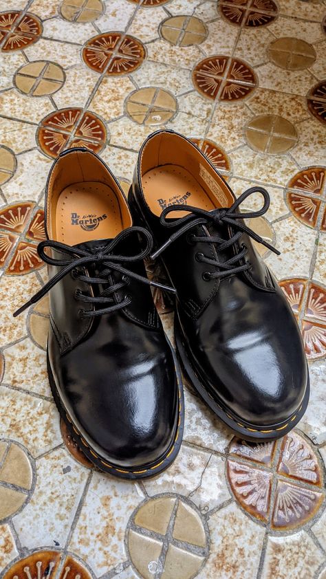 Doc Martens 1461 Outfit Men, Doc 1461, Dr Martens Shoes Outfit, Black Docs, Doc Martens 1461, Skinhead Boots, 80s Fashion Men, Dr Martens Outfit, Dr Martens Style