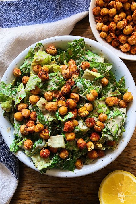 Vegan Caesar Salad Recipe with Crispy Chickpeas Chickpea Salad Ceasar, Crispy Chickpea Caesar Salad, Caesar Salad Wrap Vegetarian, Vegan Ceasar Salad Recipes, Cheakpeas Recipes Healthy Salad, Vegan Cesar Salad, Vegan Ceasar Salad, Chickpea Chicken Salad, Chickpea Caesar Salad