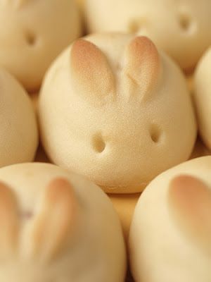 Bunny Pastries, Bunny Rolls, Bunny Bread, Pastel Cupcakes, Kitchen Things, Fondant Figures, Odaiba, Easter Dinner, Easter Treats