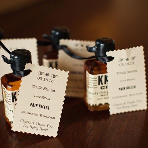 Kentucky whiskey wedding favors | Honey Heart Photography - Lexington & Louisville areas Whiskey Wedding Favors, Wedding Favors For Men, Parties Themes, Whiskey Wedding, Honey Wedding Favors, Creative Wedding Favors, Anniversary Favors, Inexpensive Wedding Favors, Wedding Advice Cards