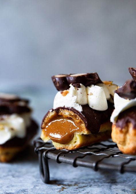 Caramel Crunch Eclairs with Burnt Caramel Pastry Creme Bakers Royale Caramel Pastry, Garden Bricks, Chocolate Eclair Recipe, Chocolate Eclairs, Eclair Recipe, Chocolate Covered Almonds, Caramel Crunch, Chocolate Eclair, Creme Caramel