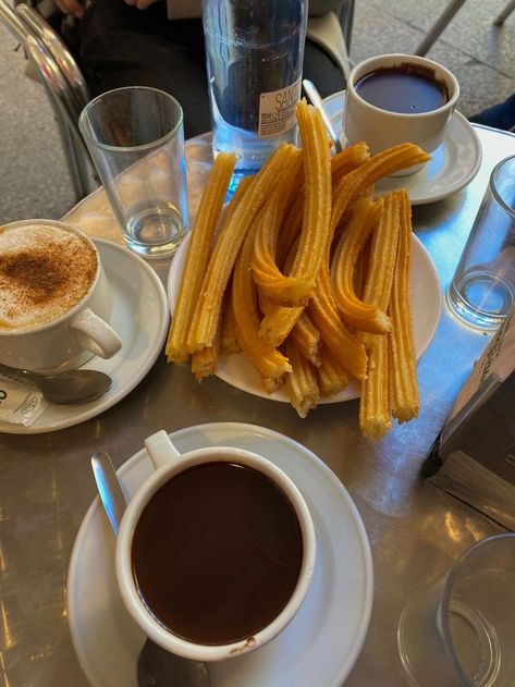 Churros Spain Aesthetic, Learn Wallpaper, Churros Madrid, Churros Spain, Spanish Lifestyle, Spanish Meals, Spanish Snacks, Food Spain, Angelina Core