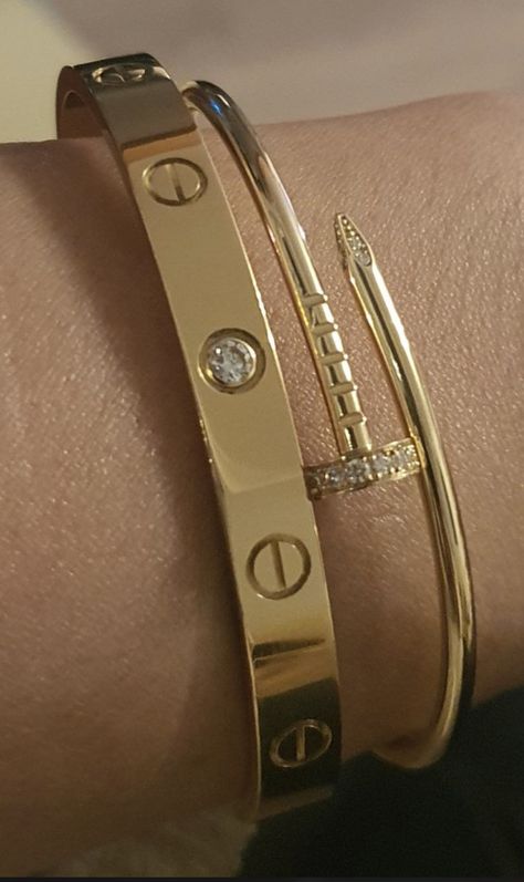 Gold Jewelry Cartier, Cartier Love Bracelet Diamond, Nail Diamond, Jewelry Cartier, Dope Jewelry Accessories, Fancy Jewelry Necklace, Expensive Jewelry Luxury, Cartier Bracelet, Luxe Jewelry