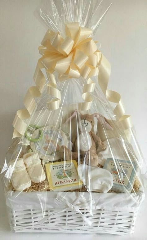 Baby Boy Gift Baskets, Girl Gift Baskets, Baby Shower Baskets, Neutral Baby Gifts, Gift Packages, Baby Shower Gift Basket, Baby Gift Hampers, Diy Baby Shower Gifts, Cadeau Baby Shower