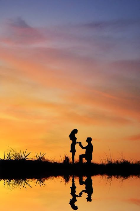 Wedding Photography » 18 Most Romantic Wedding Proposal Photo Ideas! How magical! »   ❤️ See more:  http://www.weddinginclude.com/2017/04/great-wedding-proposal-photo-ideas-how-magical/ Sunset Proposal, Water