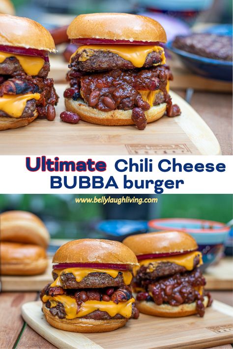 Ultimate Chili Cheese BUBBA burger Gameday Party Food, Onion Slice, Bubba Burgers, Chili Cheese Burger, Chili Burger, Smoked Recipes, Ultimate Burger, Texas Chili, Best Burger Recipe