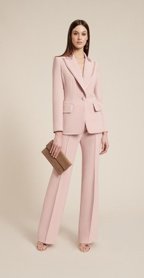 Elegant Jacket, Pink Suit, Woman Suit Fashion, Pantsuits For Women, Classy Work Outfits, Stylish Work Outfits, Graduation Outfit, Looks Chic, Formal Outfit