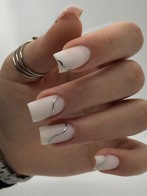 Milky Nails, Chrome Nails Designs, Wow Nails, Lines On Nails, Casual Nails, Work Nails, Blush Nails, Black Nail, Neutral Nails