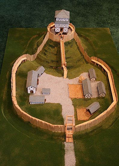 Motte And Bailey, Motte And Bailey Castle, Model Castle, Battle Of Hastings, Norman Castle, Castle Project, Chateau Medieval, William The Conqueror, Plans Architecture