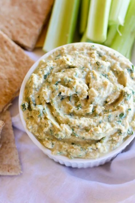 Low Fat Hummus Recipe, Hummus No Tahini, Recipe Greek Yogurt, Hummus Recipe Homemade, Tahini Recipe, Greek Yogurt Recipes, Homemade Hummus, Hummus Recipe, Dip Recipes