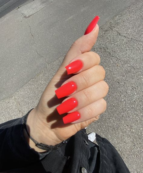 Vibrant Red Nails, Red Neon Nails, Bright Red Acrylic Nails, Neon Red Nail Polish, Neon Red Nails, Acrylic Nails Neon, Hot Red Nails, Bright Neon Nails, Bright Colored Nails