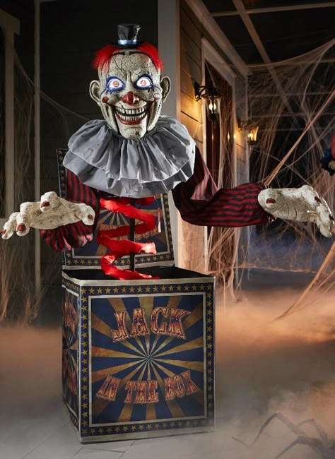 Clowns Halloween Decorations, Scary Carnival, Horror Decorations, Shop Halloween Decorations, Dollar Store Ideas, Haunted Carnival, Scary Halloween Decorations Outdoor, Halloween Animatronics, Halloween Circus