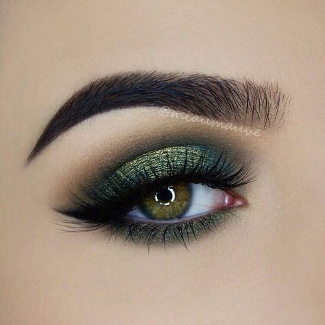 Make Up Designs, Pretty Eye Makeup, Green Makeup, Single Eyeshadow, Makijaż Smokey Eye, Gold Makeup, Green Eyeshadow, Make Up Looks, Makeup Box