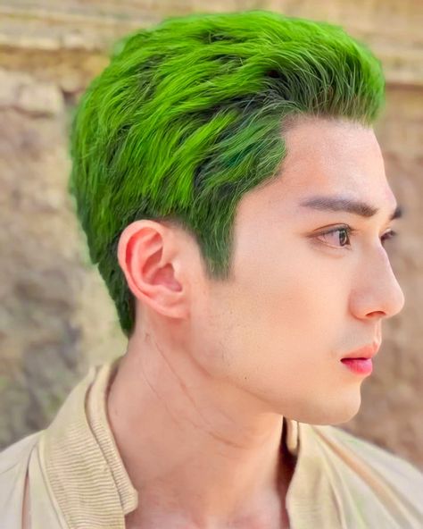 Ronoroa Zoro, Mackenyu Maeda, Bts Hair Colors, Mackenyu Arata, One Peace, Roronoa Zoro, Cosplay Ideas, Hair Cut, Live Action