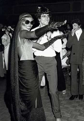 Studio 54 New York, Studio 54 Fashion, Studio 54 Party, Disco Style, City Club, Disco Fever, Disco Era, Grace Jones, 70s Music