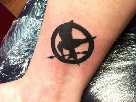 Mocking jay Hunger Games Tattoo, Jay Tattoo, Games Tattoo, Mocking Jay, Gaming Tattoo, The Hunger Games, Mockingjay, The Hunger, Fashion Lookbook