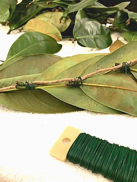 How to make a magnolia leaf garland with real magnolia leaves, to dress up your home for the holidays. Leaf Garland Diy, Magnolia Leaf Garland, Magnolia Garland, Mesh Garland, Deco Mesh Garland, Magnolia Leaf Wreath, Magnolia Leaf, Fall Deco Mesh, Fall Leaf Garland