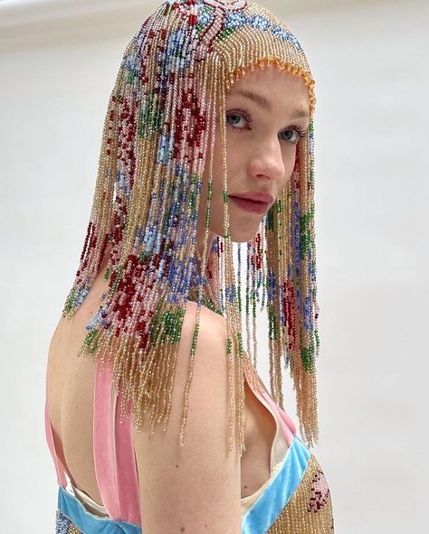 Crochet Head Pieces, Crochet Head Piece, Russian Traditional Dress, Solange Style, Event Hairstyles, Beaded Headpiece, Crystal Dress, Editorial Hair, Head Piece