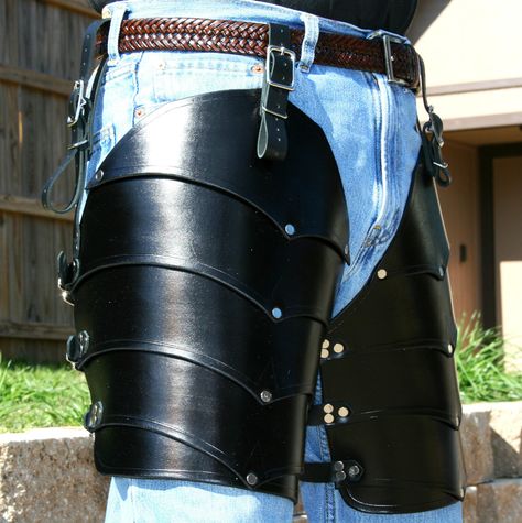 thigh covers, this style matches the shoulder armor Leather Tassets Armor, Leather Leg Armor, Thigh Armor, Casual Fantasy Clothing, Knight Fantasy, Armour Medieval, Sca Armor, Viking Armor, Armor Clothing