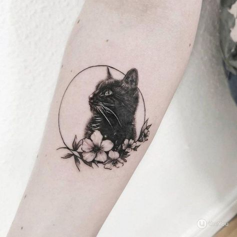 Geometric Cat Tattoo, Unique Animal Tattoos, Tattoo Symbolism, Cat Portrait Tattoos, Animal Tattoos For Women, Black Cat Tattoos, Cat Tattoo Designs, Sopot, Animal Tattoos